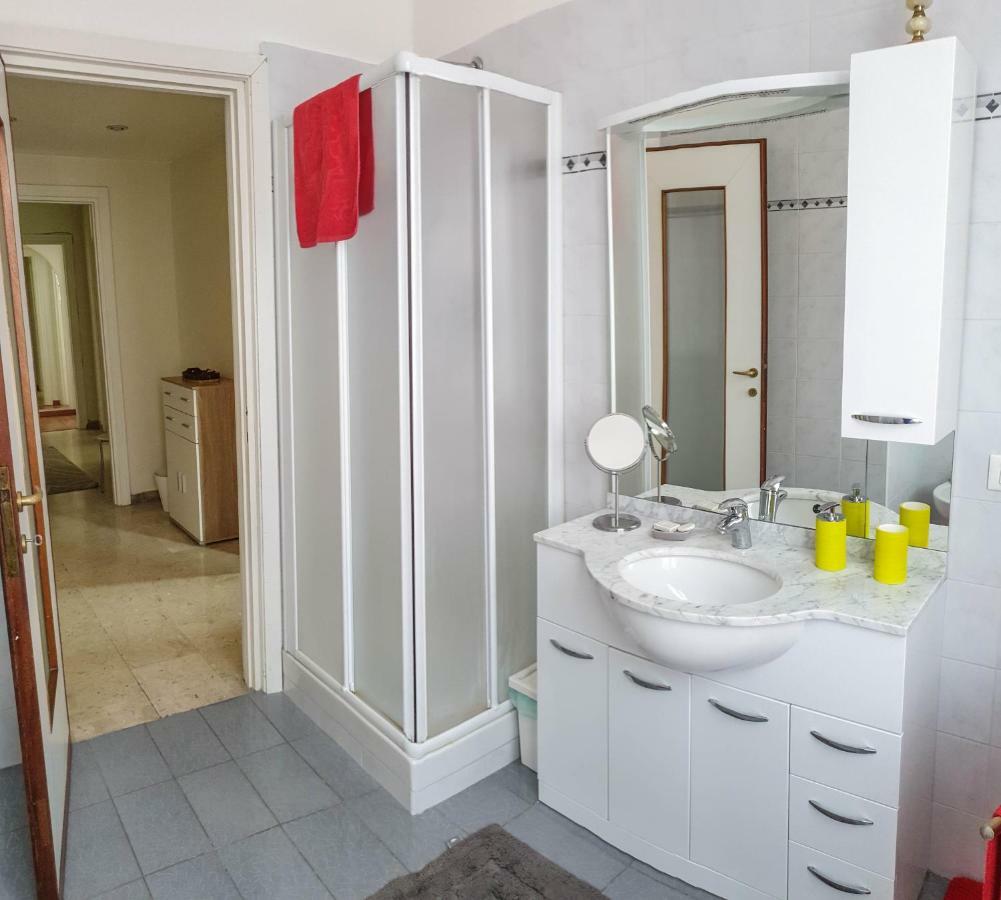 Assarotti Centre Apartment Генуя Экстерьер фото